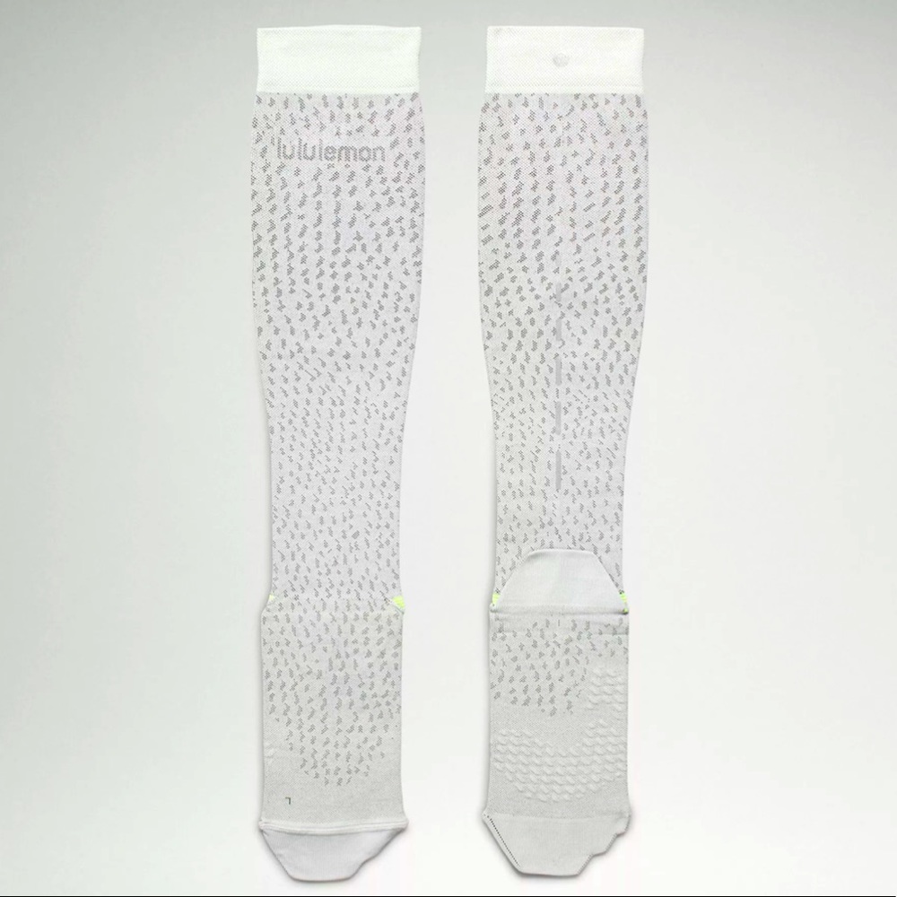 Lululemon MicroPillow Compression Knee High Running Sock Light Cushioning XL